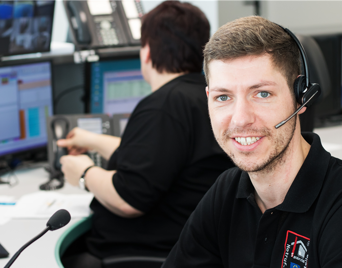 Ansprechpartner:innen Ansprechpartner:innen